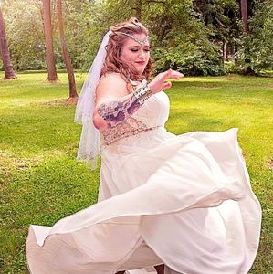 **not for sale** Meet your Posher!!